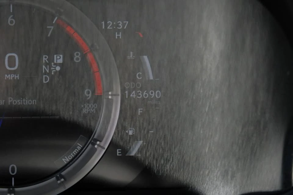 2019 Lexus LC - Image 17 of 20