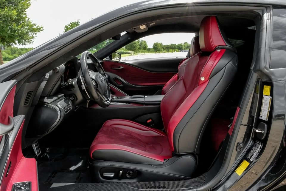 2019 Lexus LC - Image 4 of 20