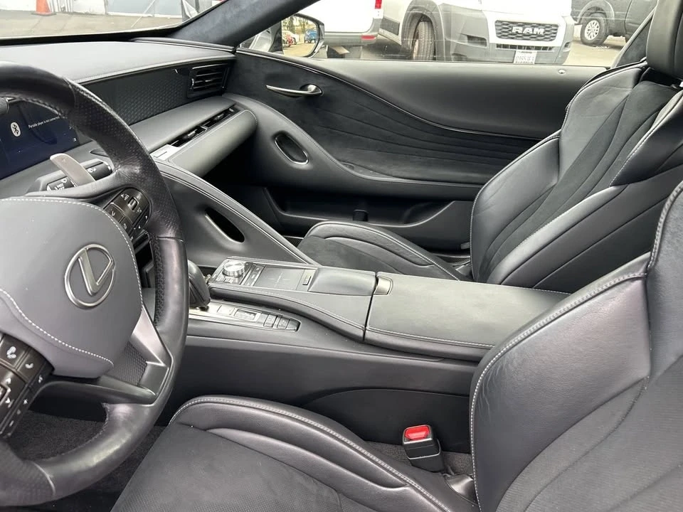 2019 Lexus LC - Image 4 of 5
