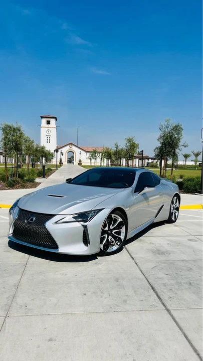 2019 Lexus LC - Image 4 of 11