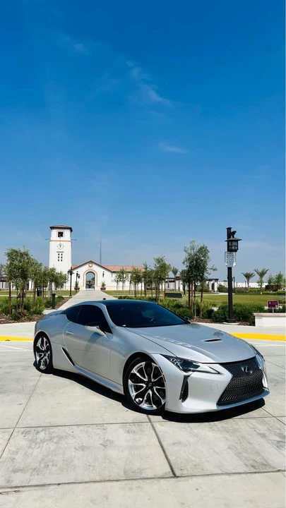 2019 Lexus LC - Image 6 of 11