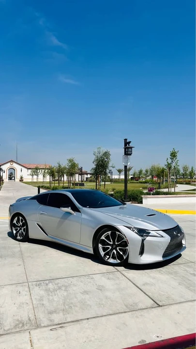 2019 Lexus LC - Image 7 of 11