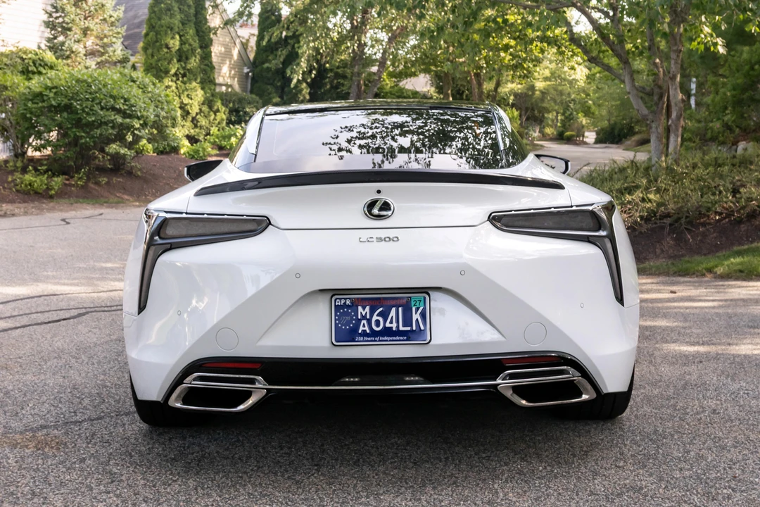 2019 Lexus LC - Image 5 of 31