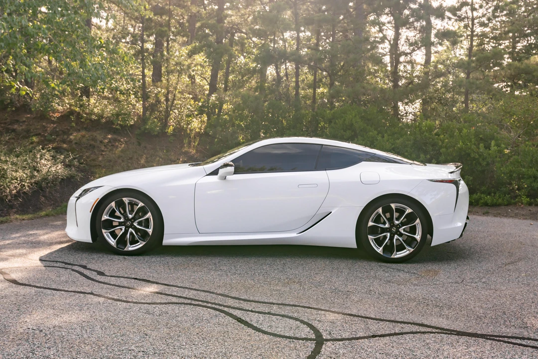 2019 Lexus LC - Image 7 of 31