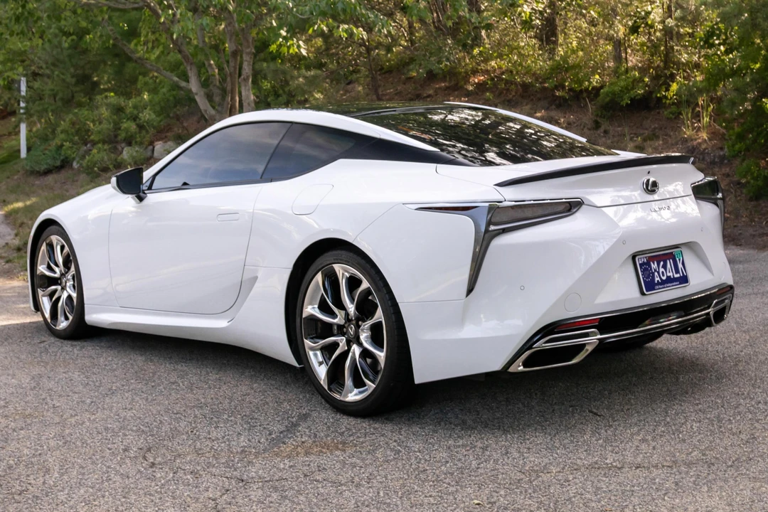 2019 Lexus LC - Image 4 of 31