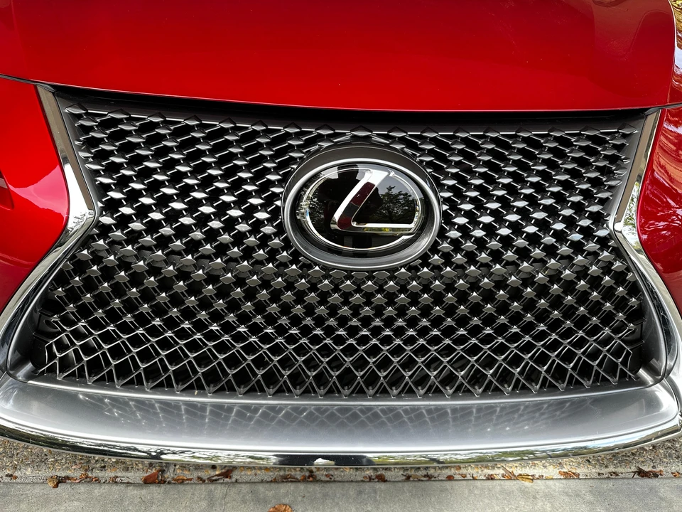 2019 Lexus LC - Image 15 of 31