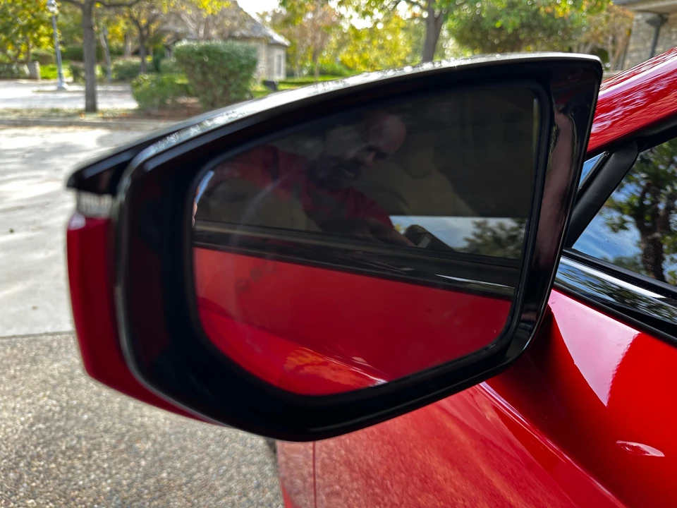 2019 Lexus LC - Image 22 of 31