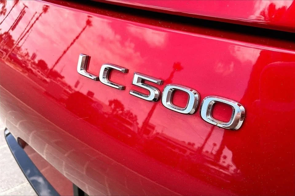 2019 Lexus LC - Image 6 of 14