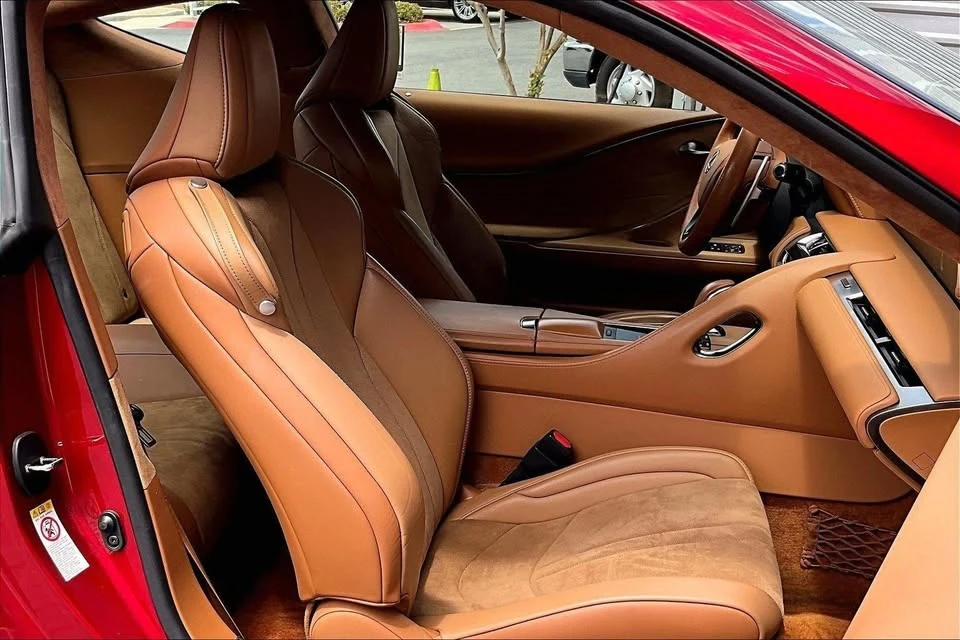 2019 Lexus LC - Image 5 of 14