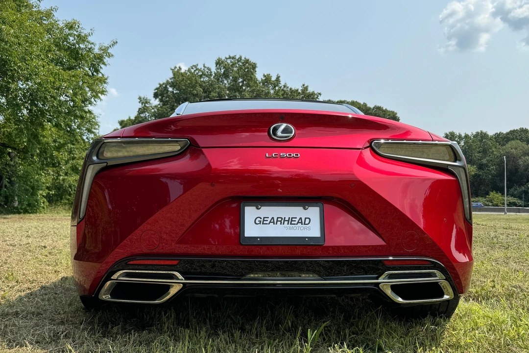 2019 Lexus LC - Image 11 of 31
