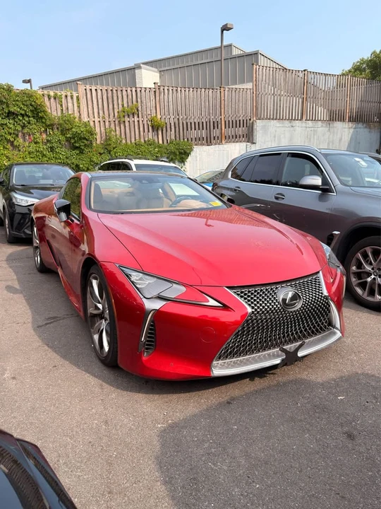 2019 Lexus LC - Image 2 of 15