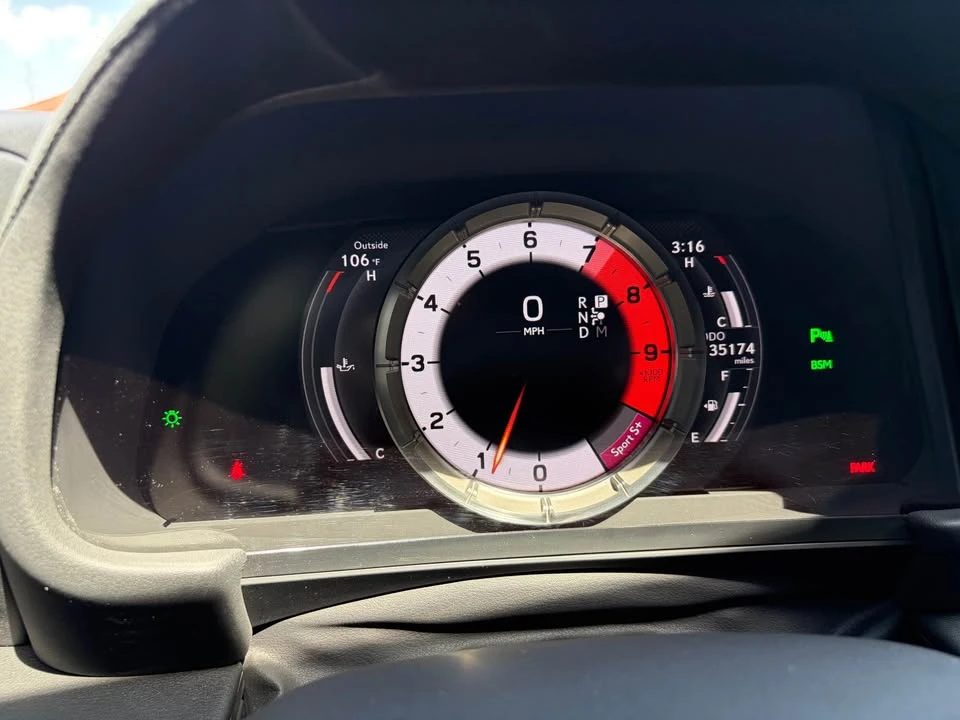 2019 Lexus LC - Image 8 of 10