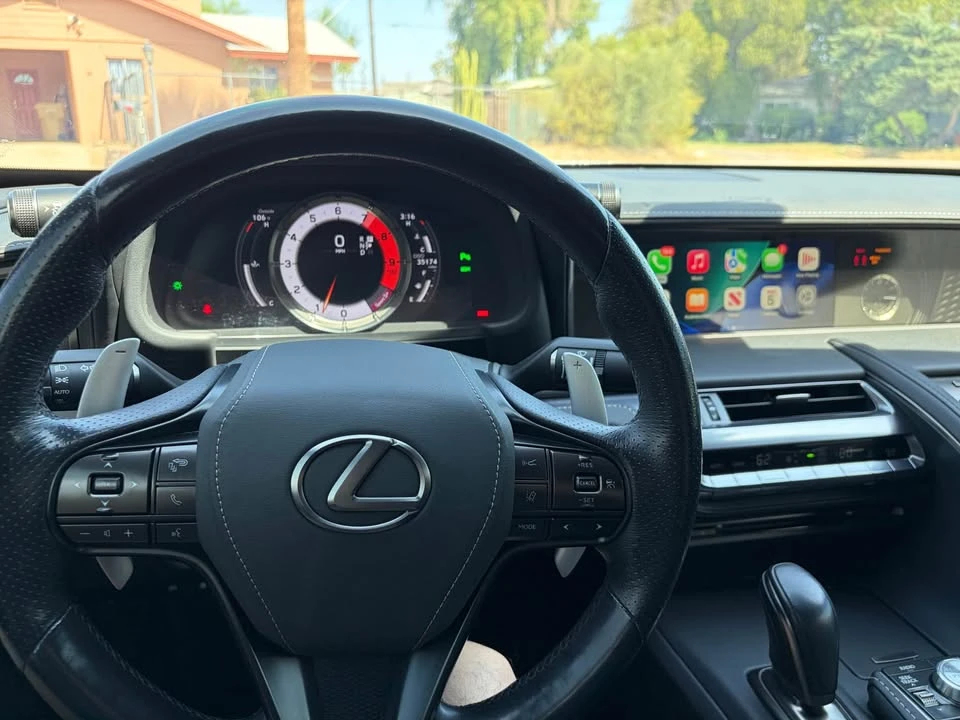 2019 Lexus LC - Image 7 of 10