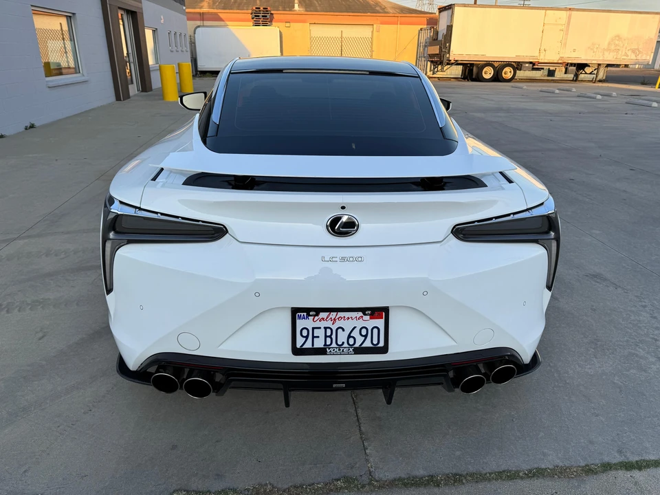 2019 Lexus LC - Image 22 of 31
