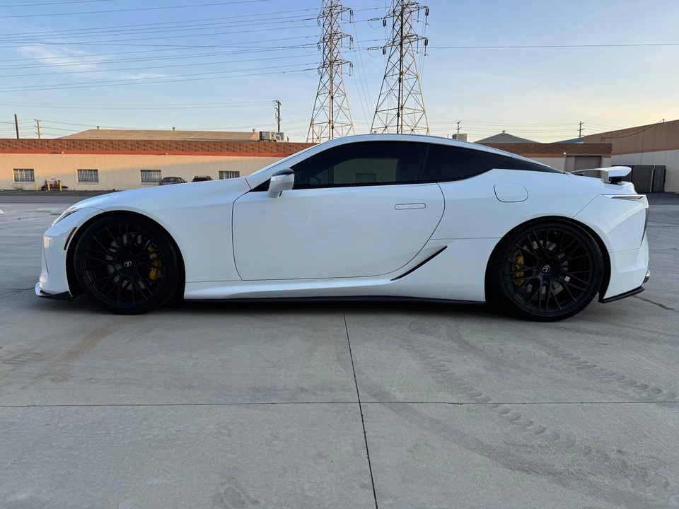 2019 Lexus LC - Image 15 of 31