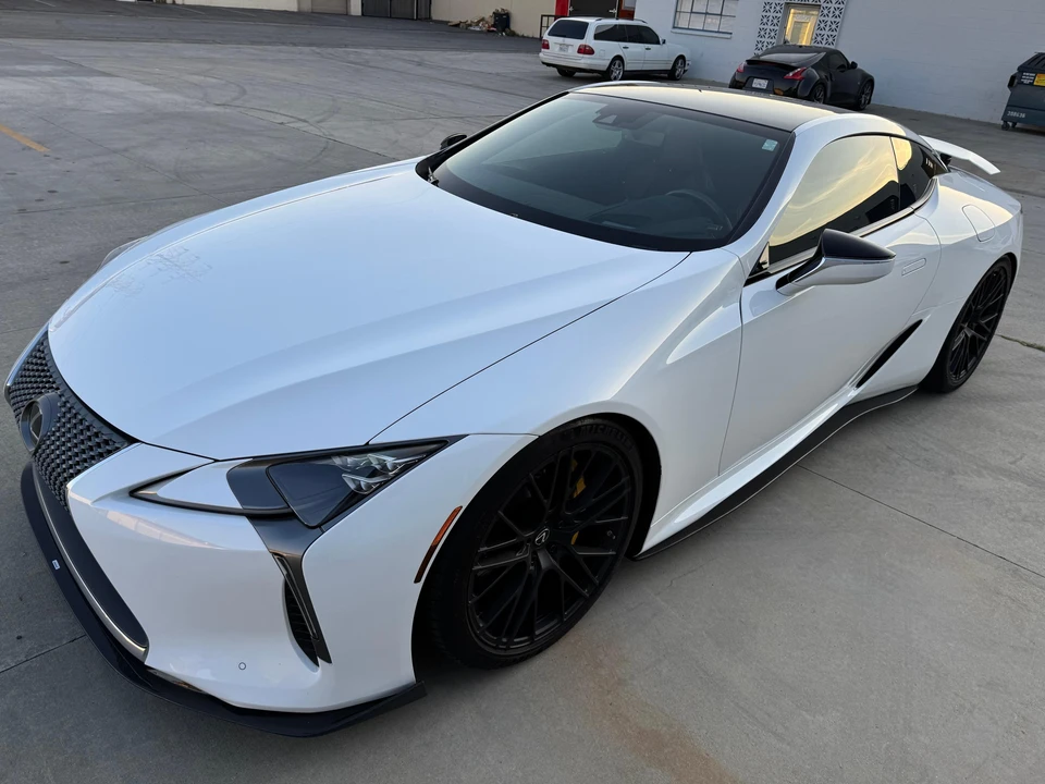 2019 Lexus LC - Image 13 of 31