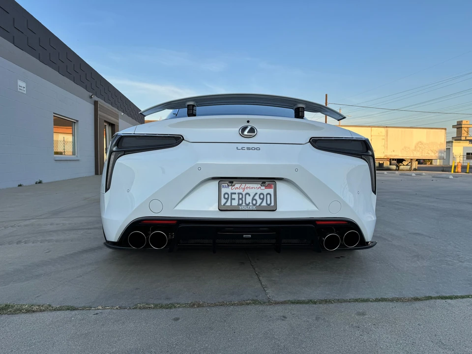 2019 Lexus LC - Image 23 of 31