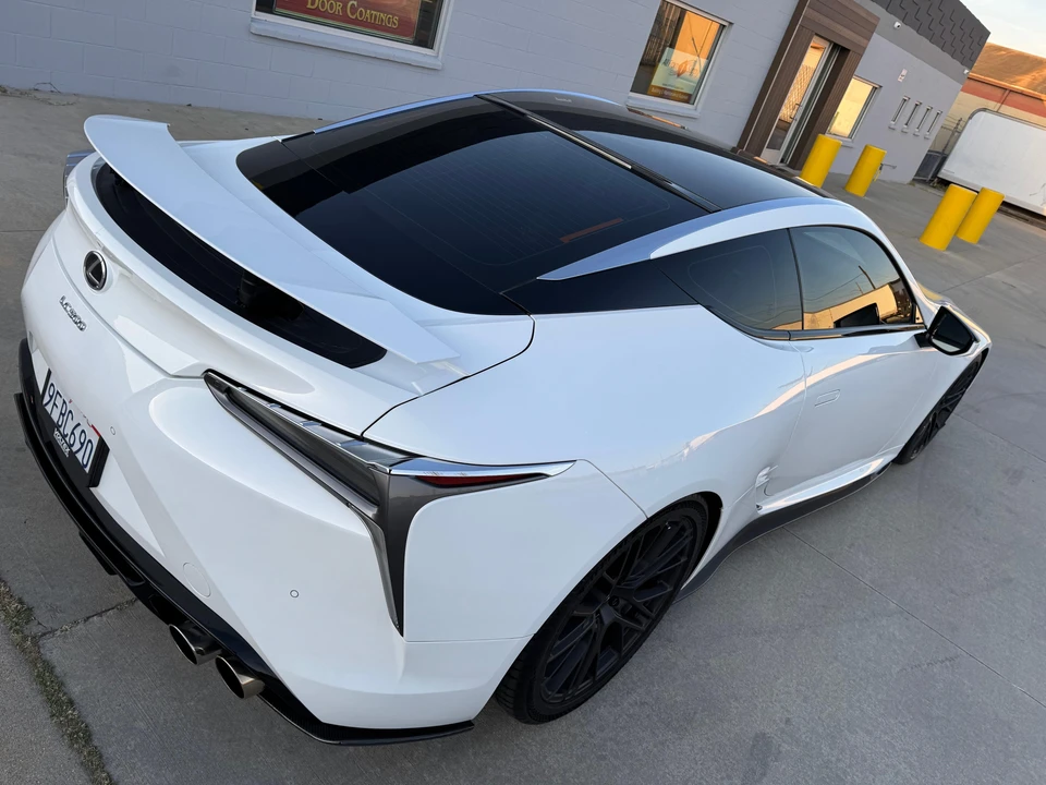 2019 Lexus LC - Image 26 of 31