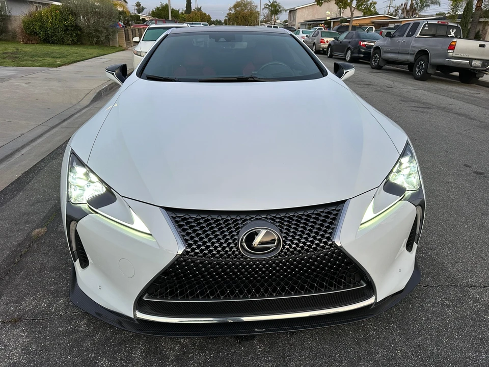 2019 Lexus LC - Image 7 of 31