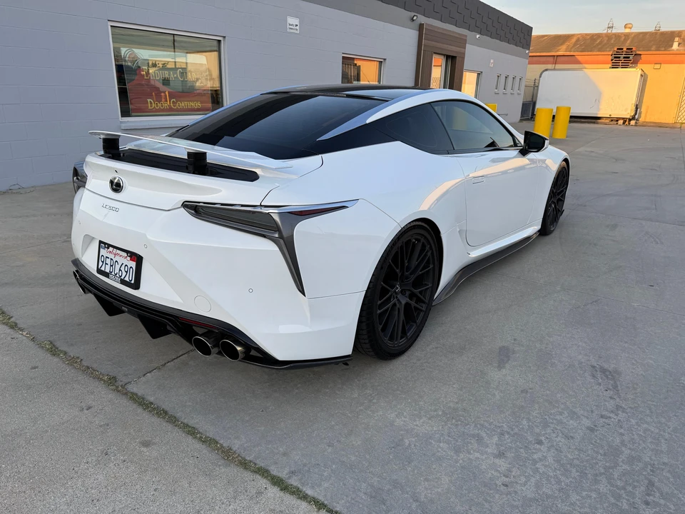 2019 Lexus LC - Image 24 of 31