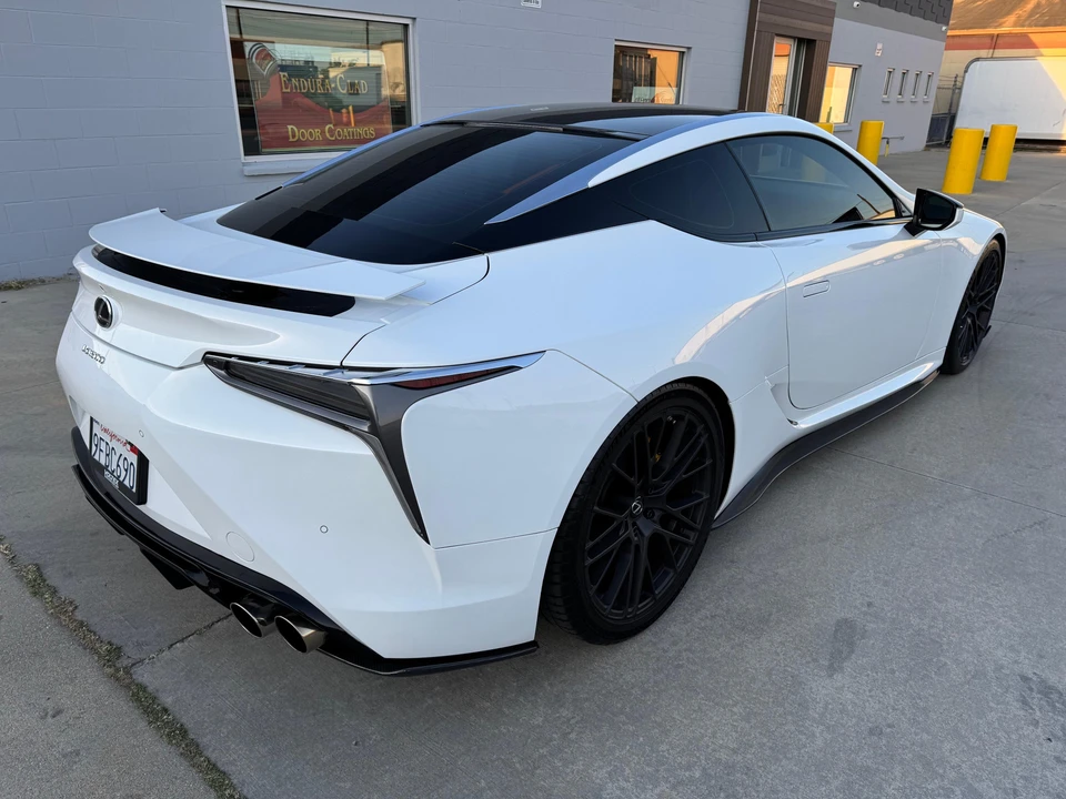 2019 Lexus LC - Image 25 of 31