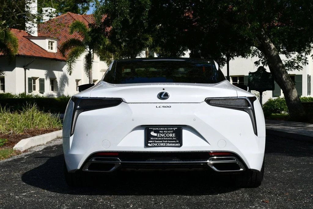 2019 Lexus LC - Image 28 of 31
