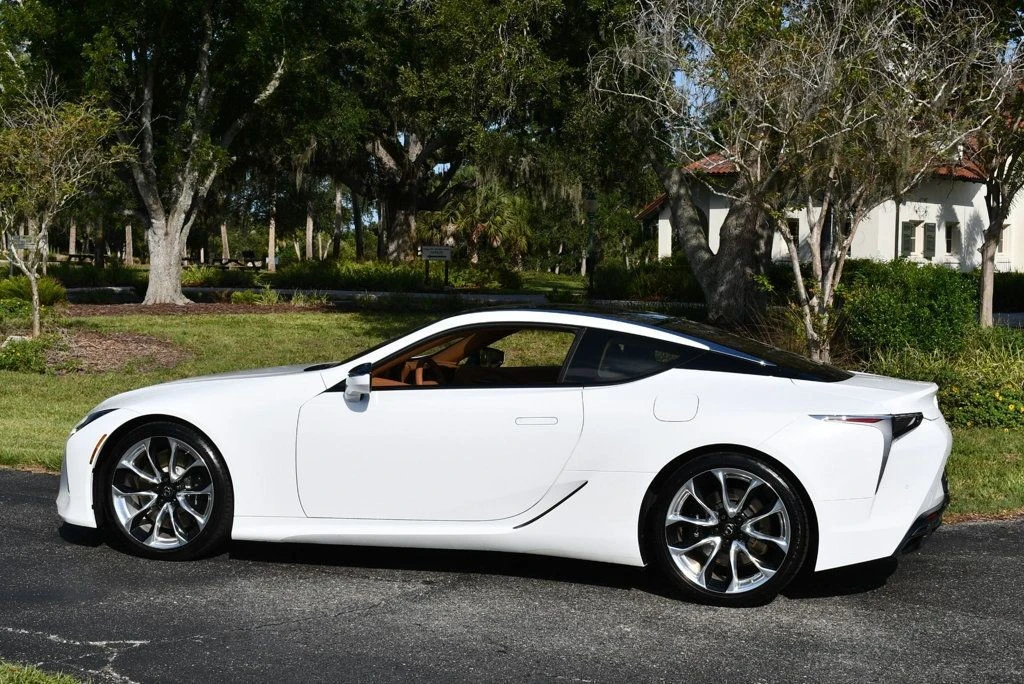 2019 Lexus LC - Image 4 of 31