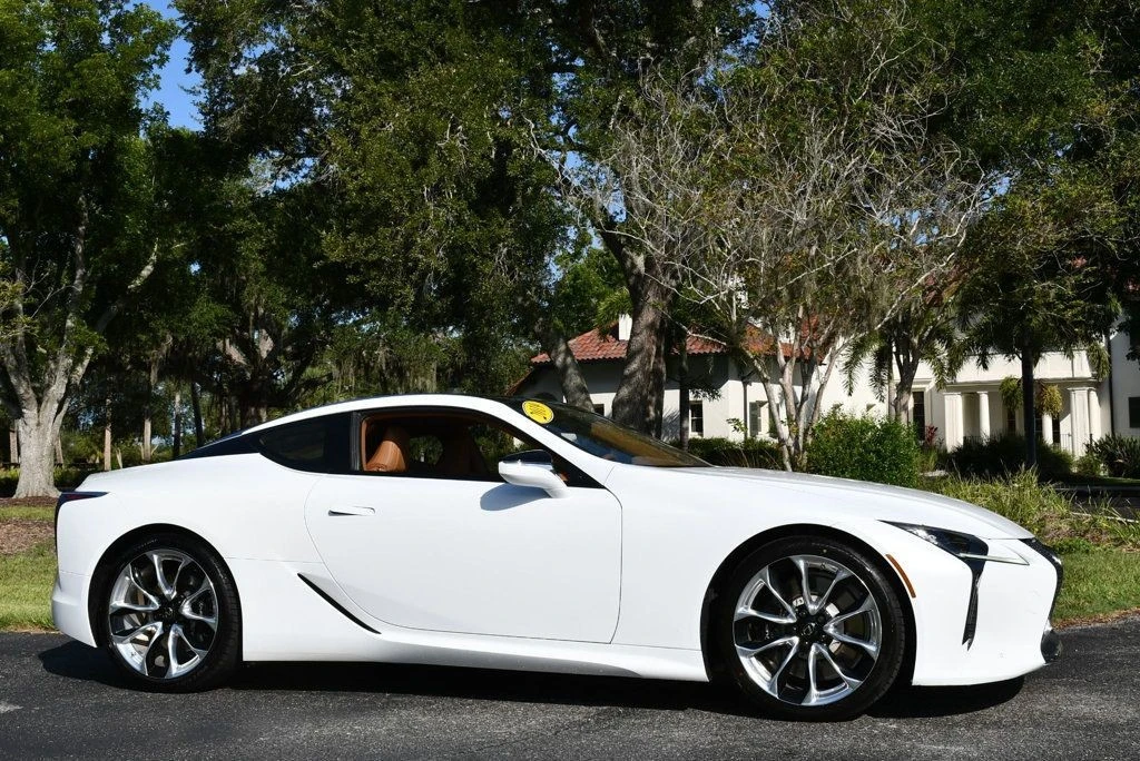 2019 Lexus LC - Image 8 of 31