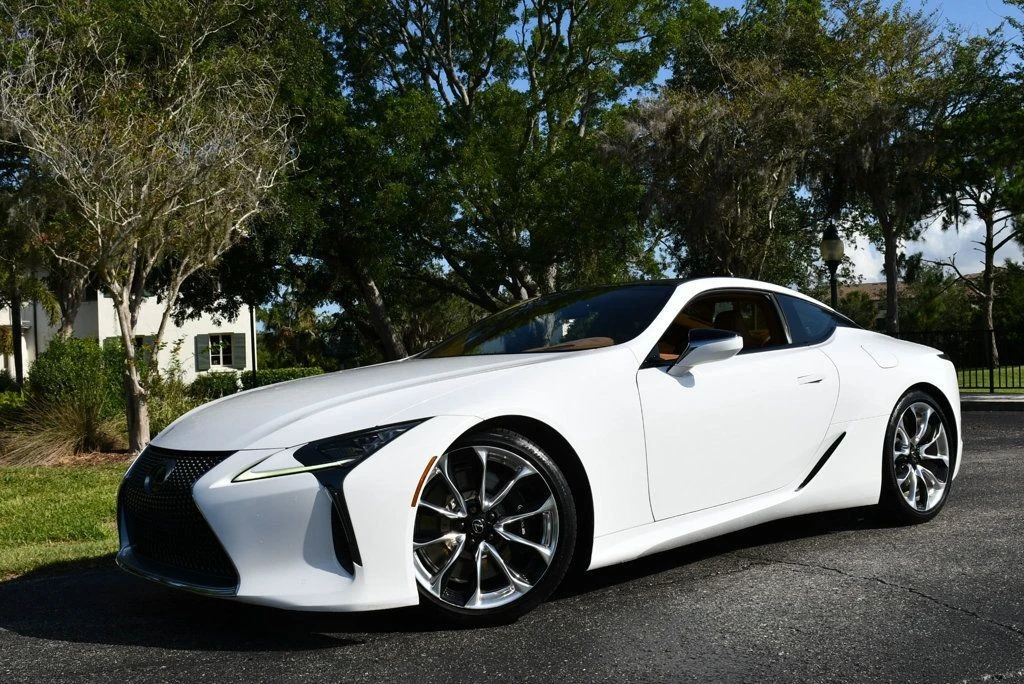 2019 Lexus LC - Image 20 of 31