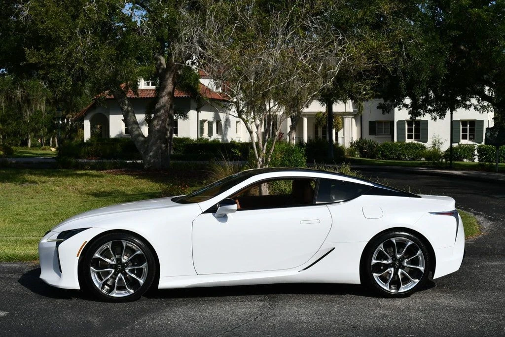 2019 Lexus LC - Image 3 of 31