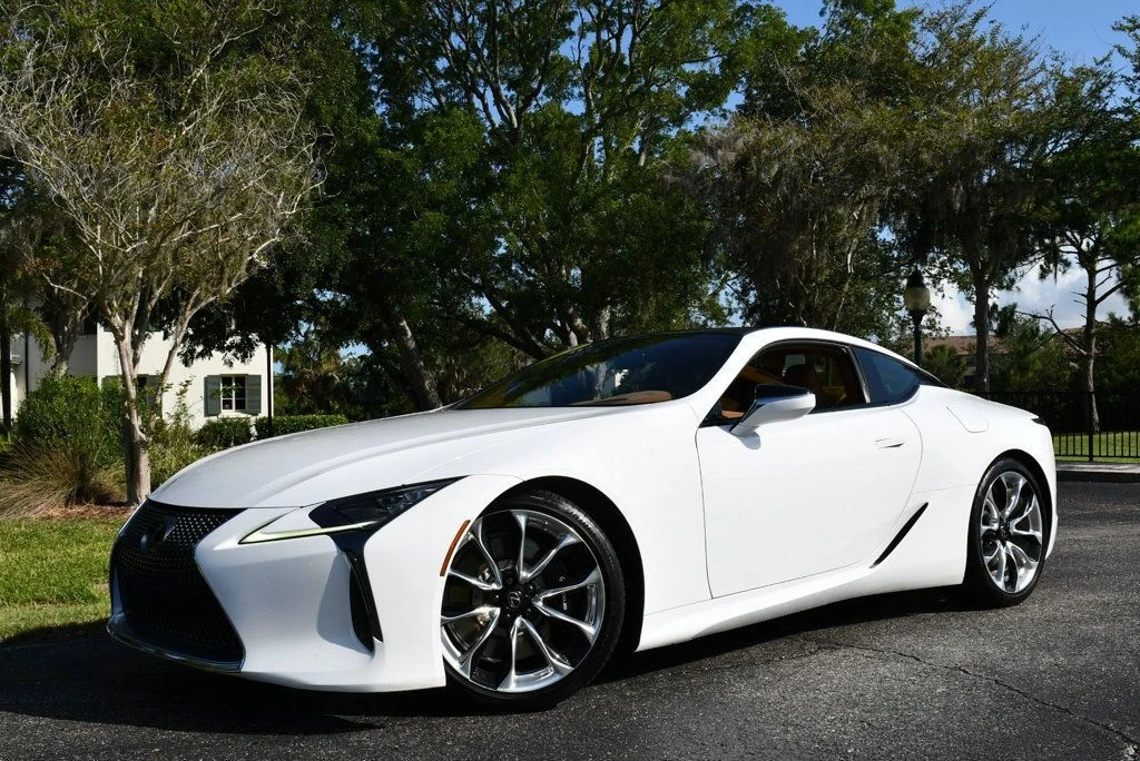 2019 Lexus LC - Image 21 of 31