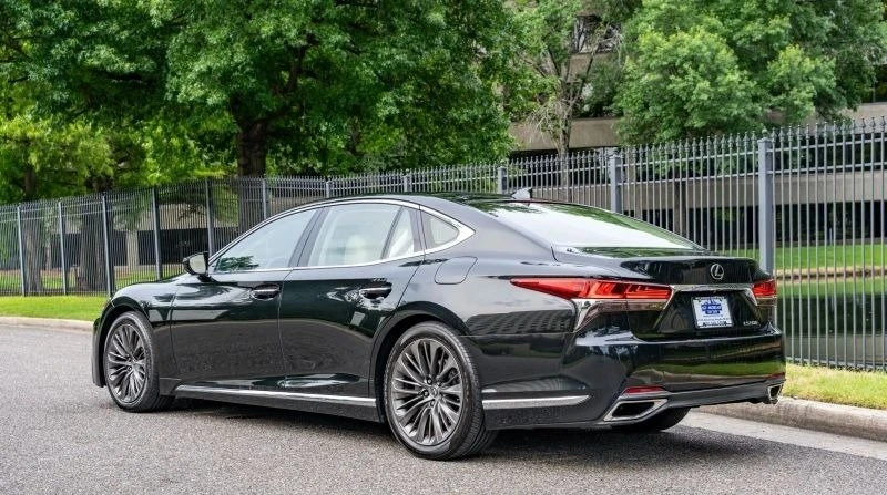 2019 Lexus LS 5th Gen - Image 8 of 20