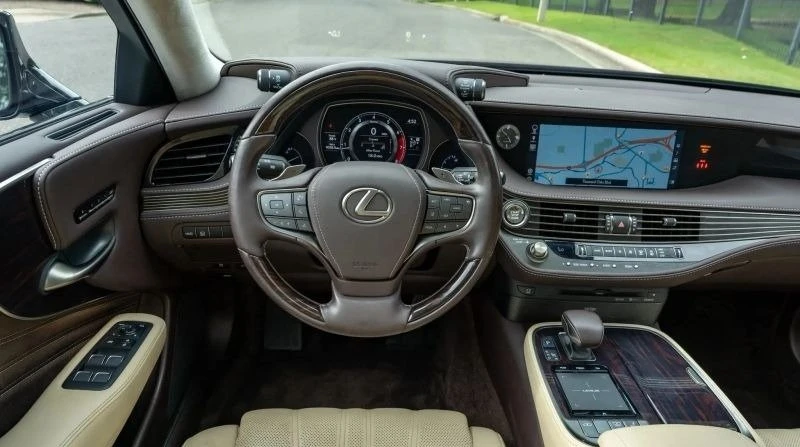 2019 Lexus LS 5th Gen - Image 18 of 20