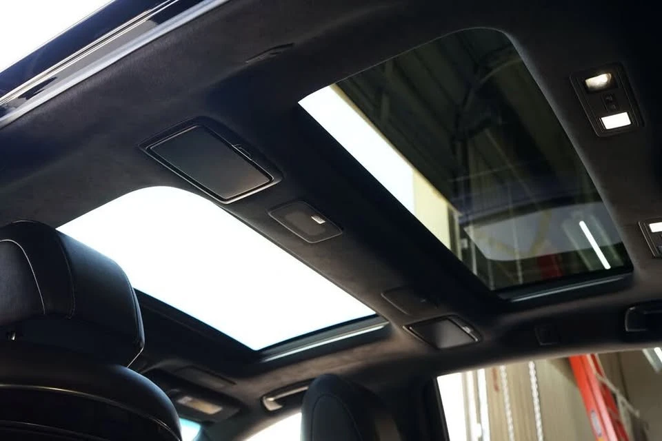 2019 Lexus LS 5th Gen - Image 13 of 20