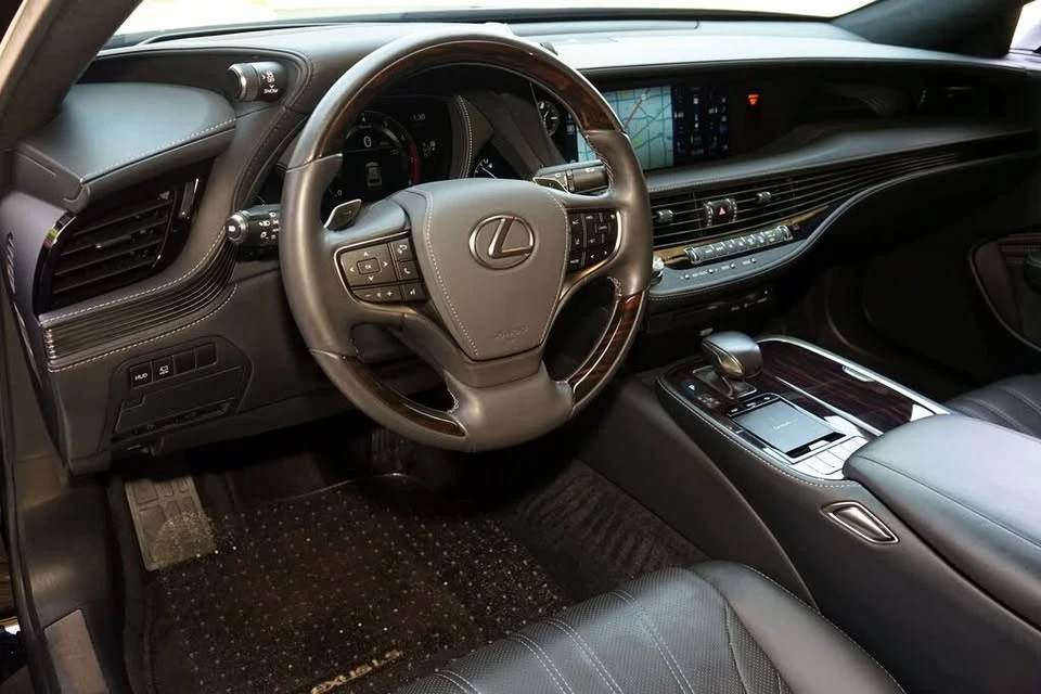 2019 Lexus LS 5th Gen - Image 2 of 20