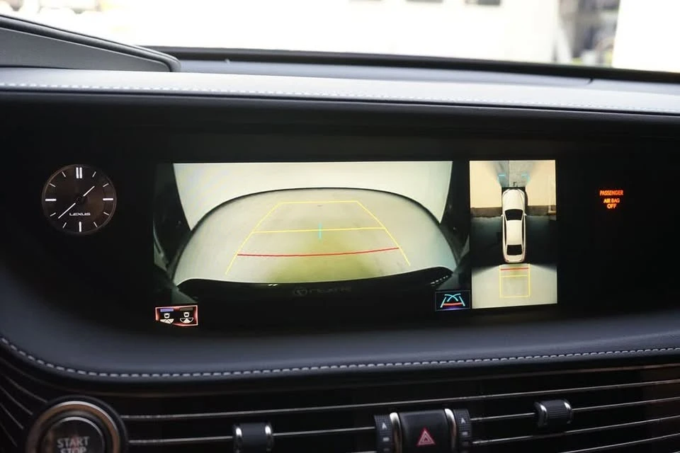 2019 Lexus LS 5th Gen - Image 10 of 20