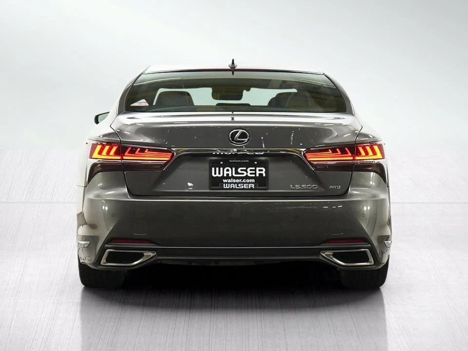 2019 Lexus LS 5th Gen - Image 8 of 20