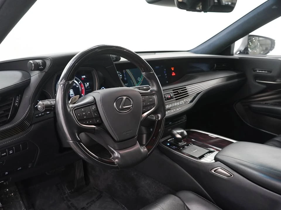 2019 Lexus LS 5th Gen - Image 13 of 20
