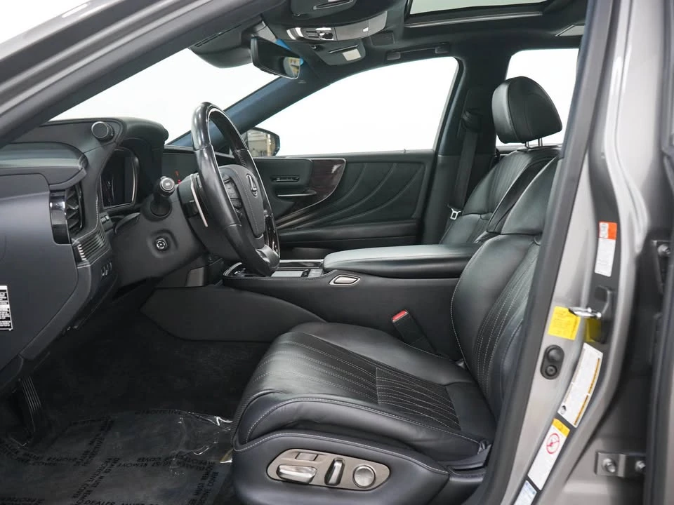 2019 Lexus LS 5th Gen - Image 12 of 20