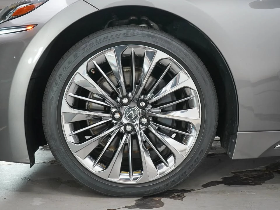 2019 Lexus LS 5th Gen - Image 9 of 20