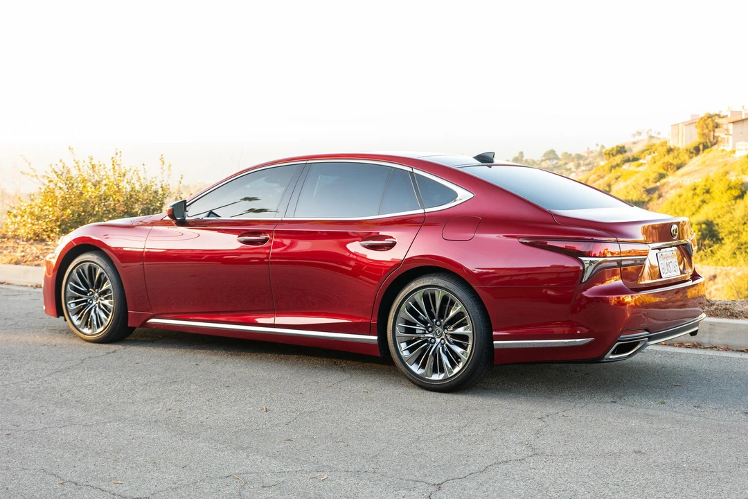 2019 Lexus LS 5th Gen - Image 8 of 31