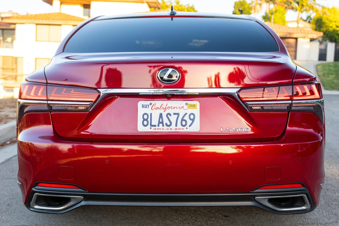 2019 Lexus LS 5th Gen - Image 9 of 31