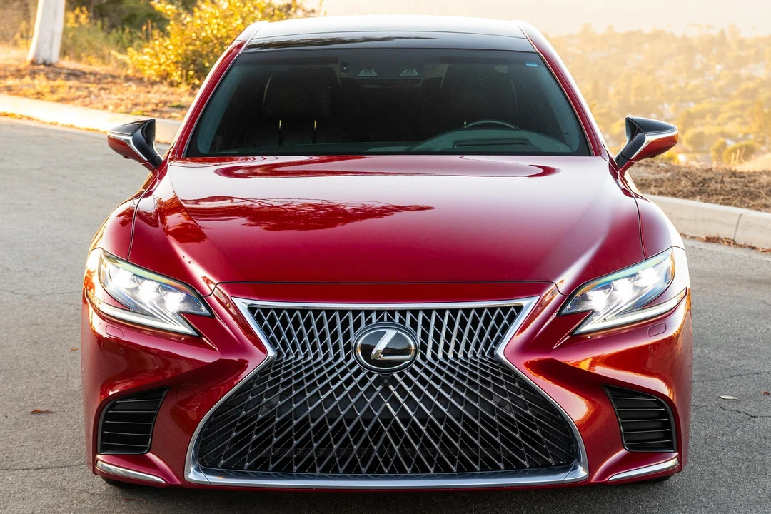 2019 Lexus LS 5th Gen - Image 2 of 31