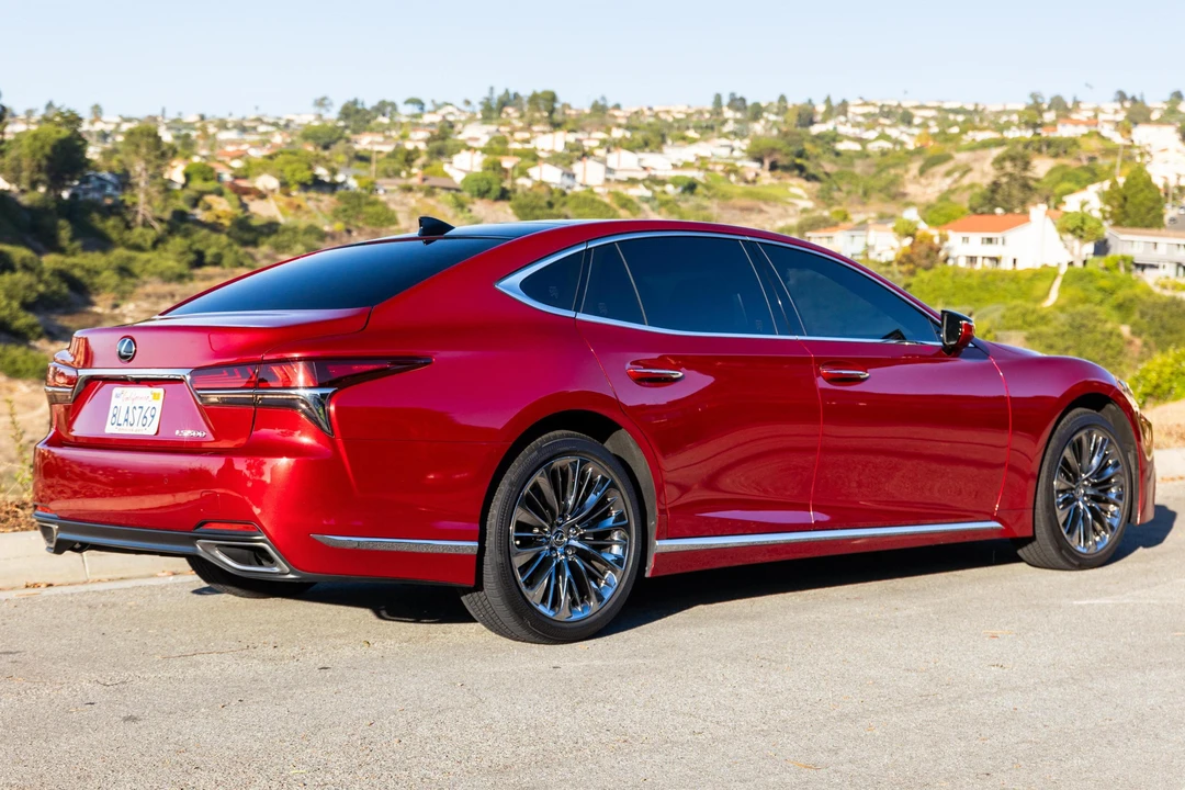 2019 Lexus LS 5th Gen - Image 4 of 31