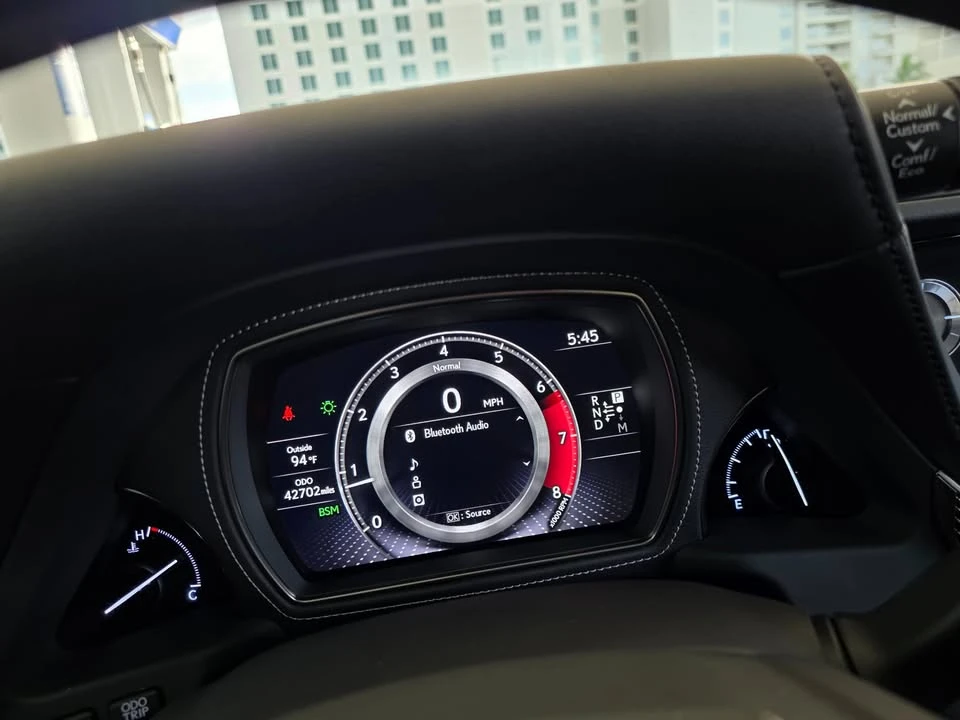 2019 Lexus LS 5th Gen - Image 18 of 20