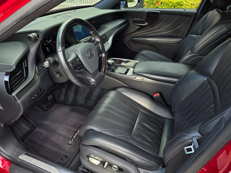 2019 Lexus LS 5th Gen - Image 11 of 20