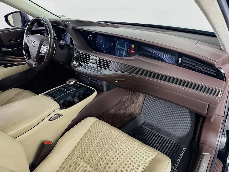 2019 Lexus LS 5th Gen - Image 10 of 11