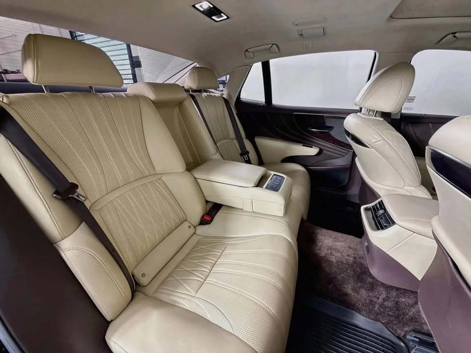 2019 Lexus LS 5th Gen - Image 11 of 11