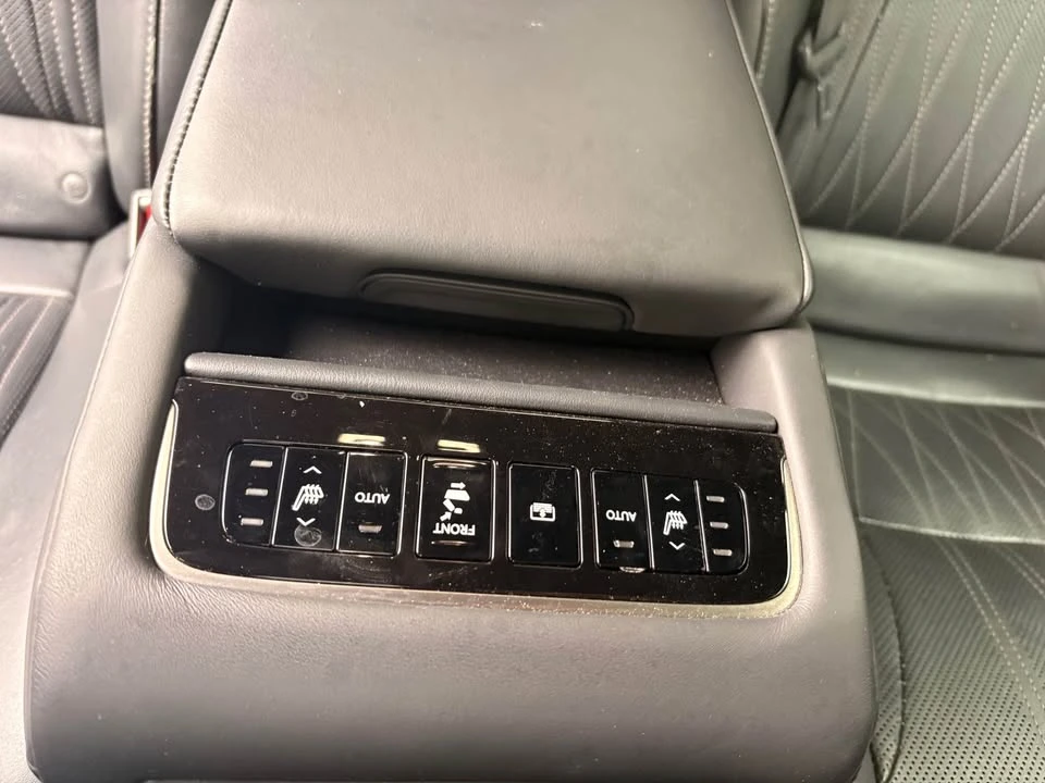 2019 Lexus LS 5th Gen - Image 7 of 8