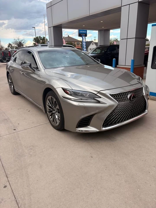 2019 Lexus LS 5th Gen - Image 3 of 8